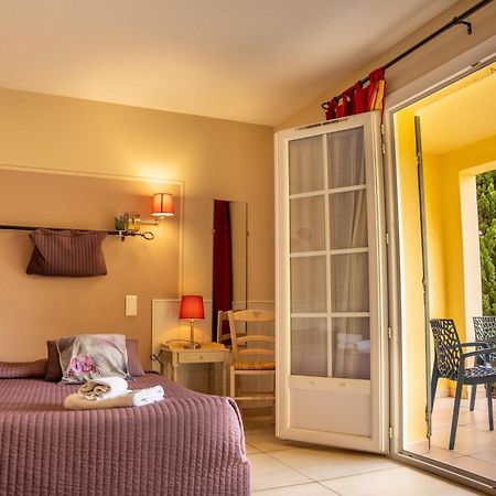 ארל Logis Hotel Des Granges מראה חיצוני תמונה