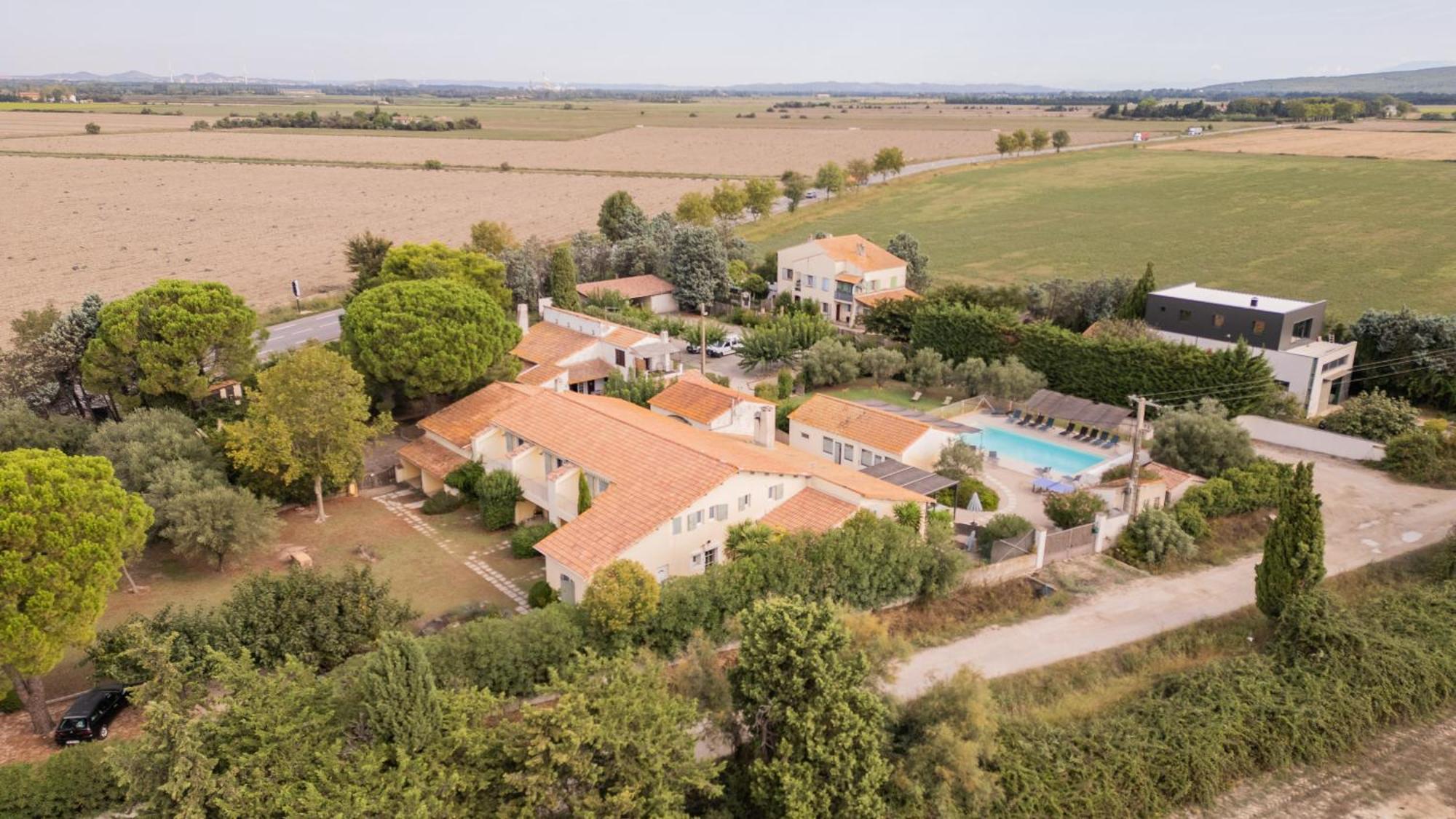 ארל Logis Hotel Des Granges מראה חיצוני תמונה