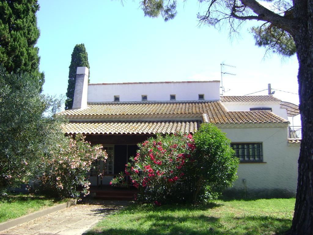 ארל Logis Hotel Des Granges מראה חיצוני תמונה