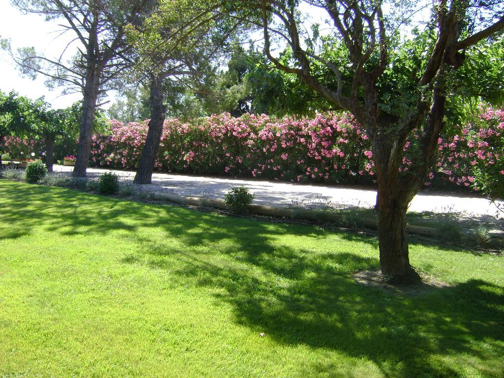 ארל Logis Hotel Des Granges מראה חיצוני תמונה