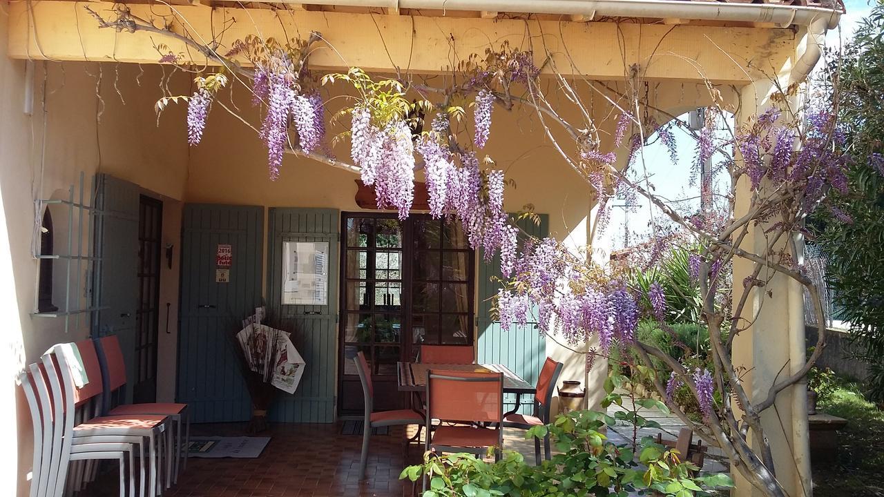 ארל Logis Hotel Des Granges מראה חיצוני תמונה