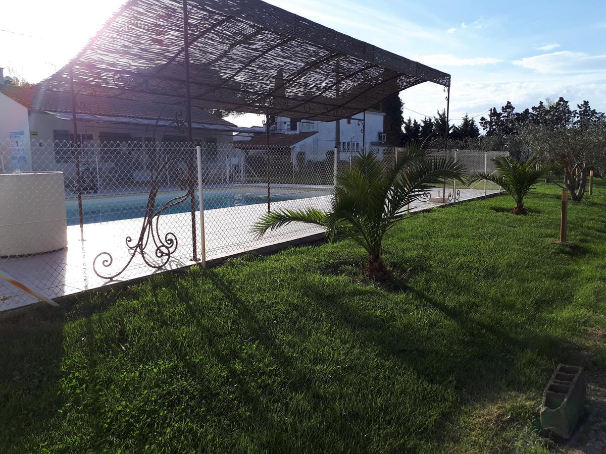 ארל Logis Hotel Des Granges מראה חיצוני תמונה
